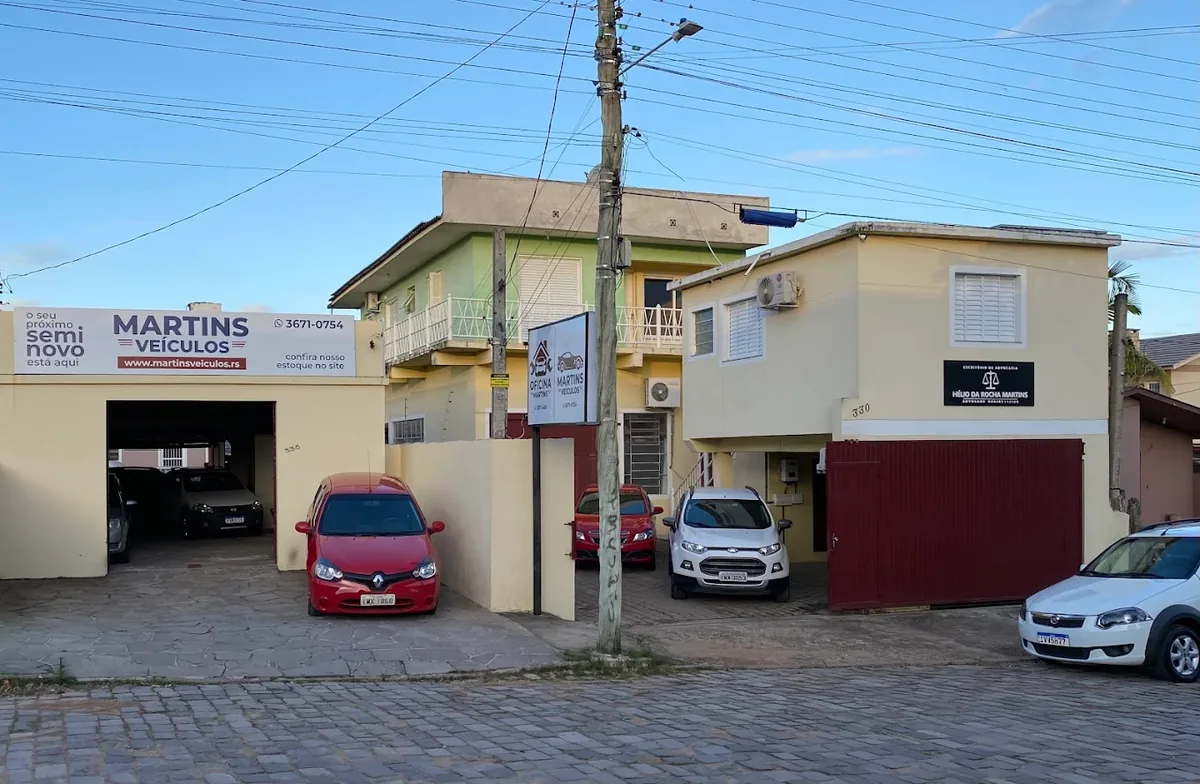 Fachada de Martins Veículos e Oficina Martins em Camaquã, RS, 2024
